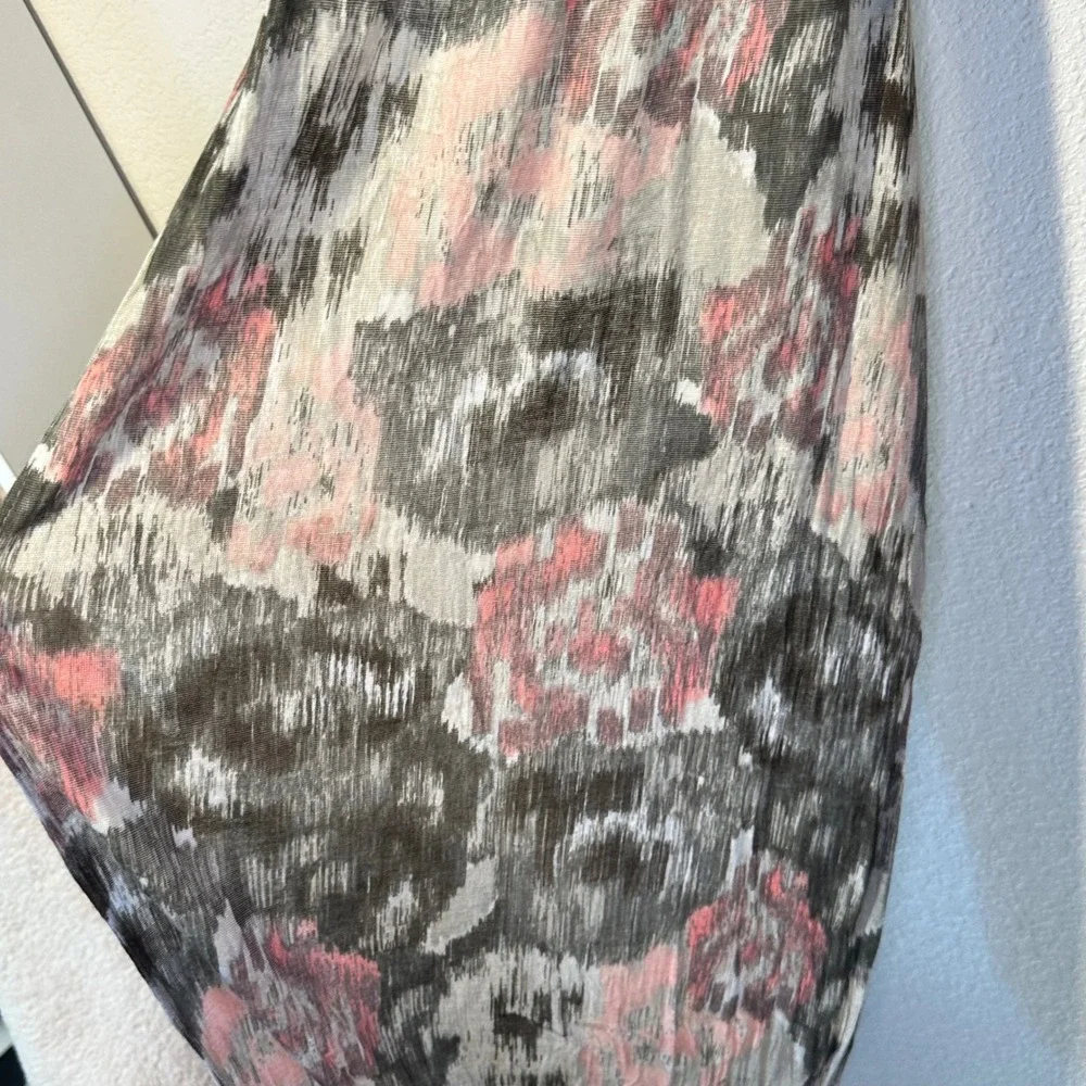 Floral Print Scarf Gray Pink Lightweight‎ Fashion Accessory Shawl Wrap
